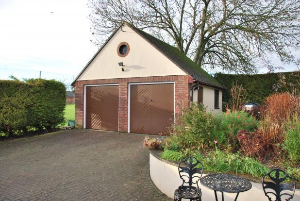 Detached Double Garage