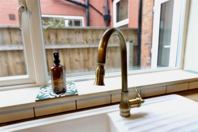 3 bed Terraced for sale Image 9