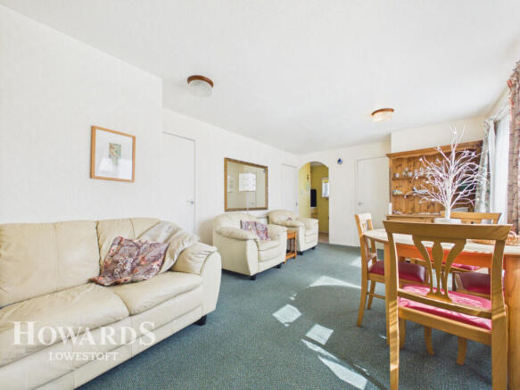 Seaview Estate Green Lane, Kessingland photo 2