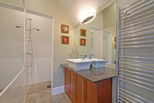 Annex Shower Room
