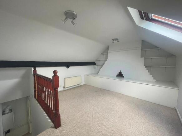Attic Room (2).JPEG