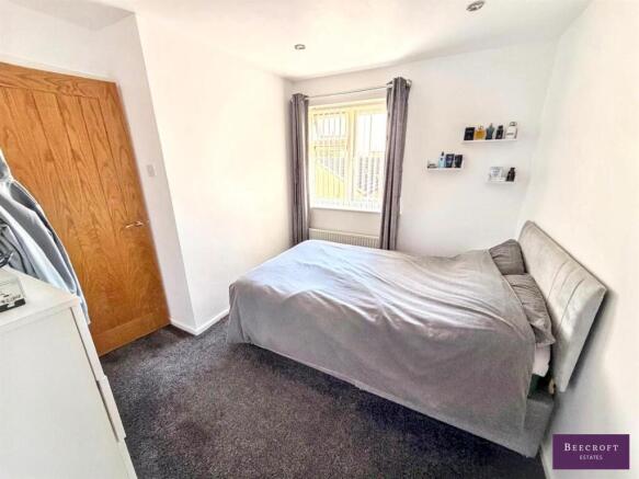 2 bed Detached for sale Image 12