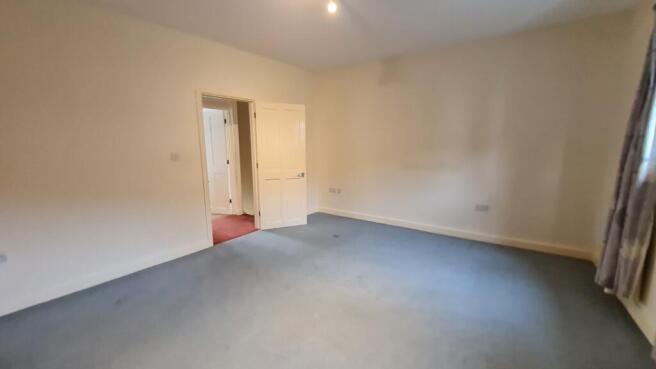 2 bed Flat to rent Image 9