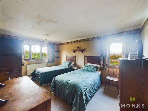 CAM01348G0-PR0253-STILL013.jpg