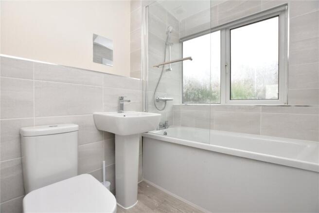 3 bed Link Detached House for sale Image 10