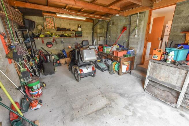 GARAGE-2.jpg