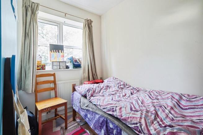 3 bed Apartment for sale Image 9