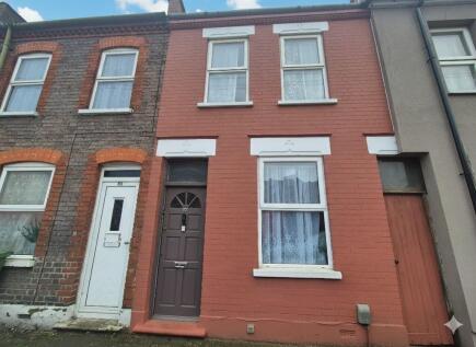 Highbury Road, Luton, Bedfordshire, LU3 1AE