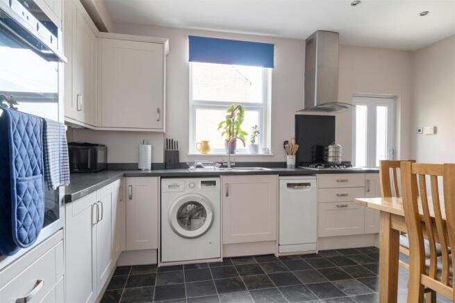 3 bed End of Terrace for sale Image 7
