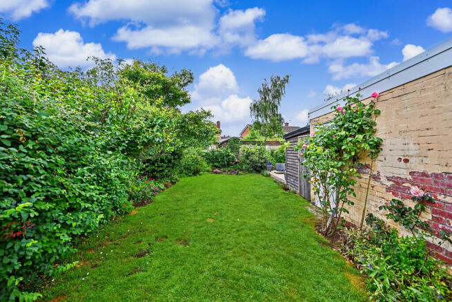 Falstaff Drive, Woodlands, Rugby photo 2