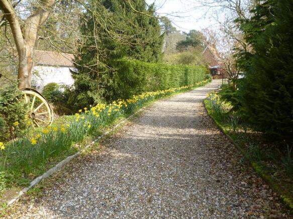 driveway entrance