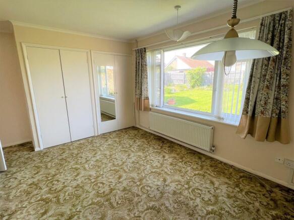 Bedroom1.jpg