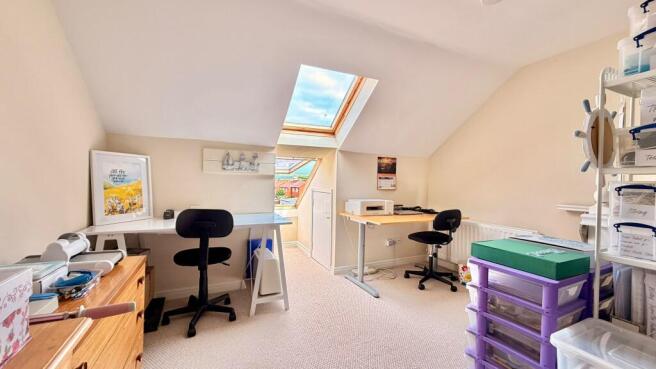 3 bed Town House for sale Image 7