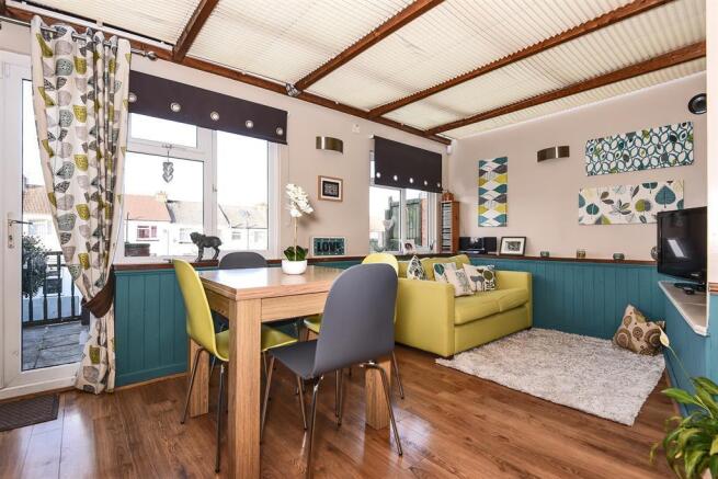 CONSERVATORY/DEN