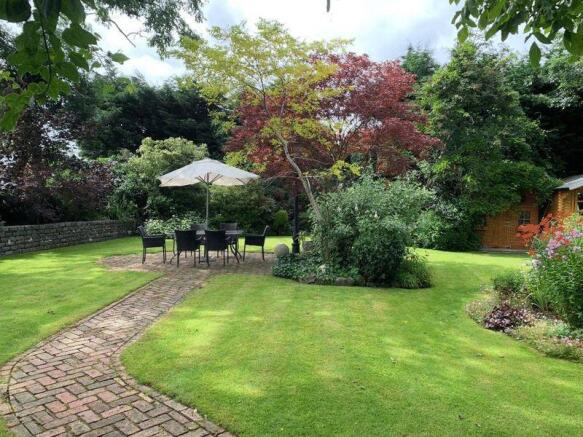 GARDEN/ PATIO ...