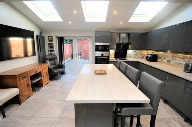 Superb Kitchen Diner