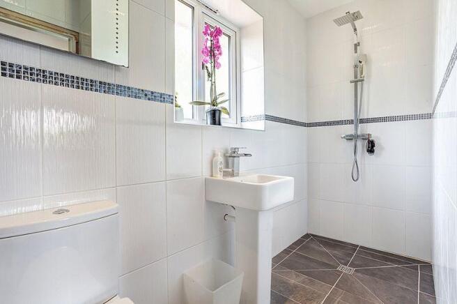 EN SUITE WET ROOM