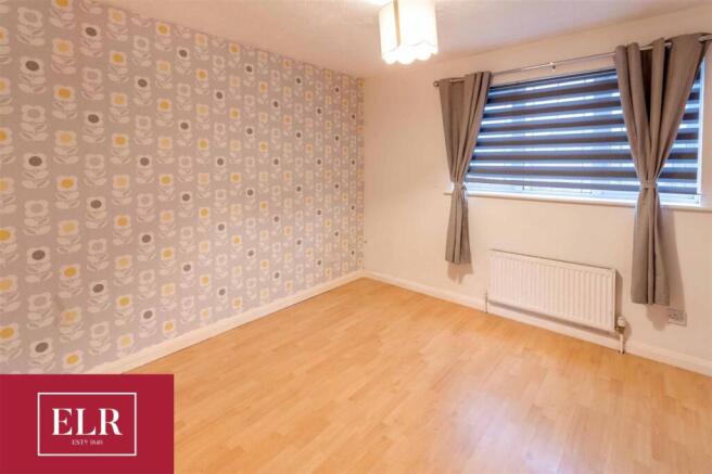 2 bed Town House to rent Image 7