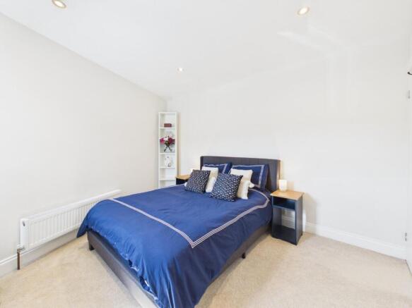 2 bed Detached for sale Image 8
