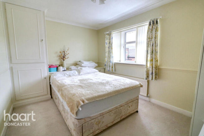 3 bed Semi-Detached for sale Image 11