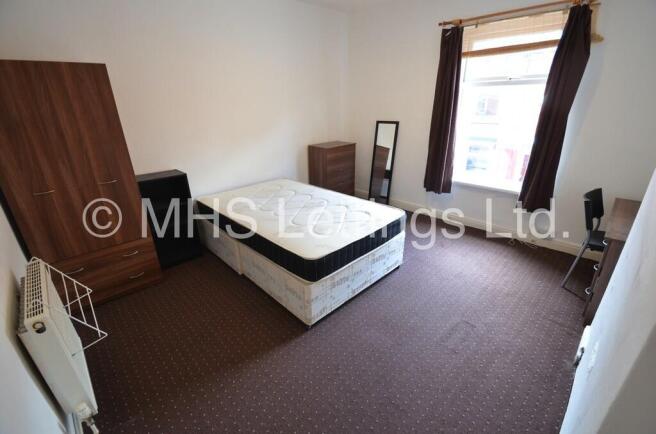 5 bed Terraced to rent Image 6
