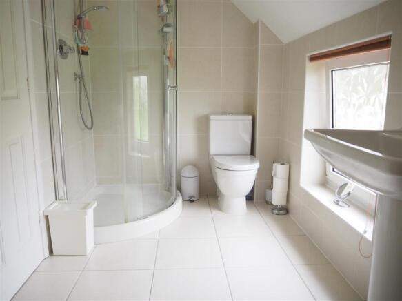 En-suite Bathroom