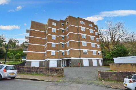 Wellcombe Crescent, Eastbourne