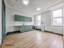Flat 4, 131, York Road, Southend-on-sea SS1 2DX