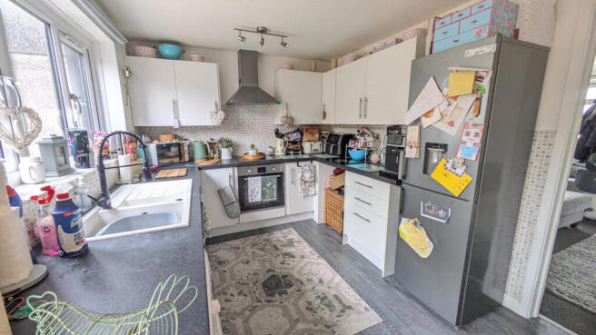 Kitchen (2)