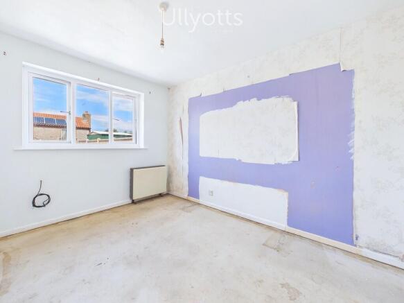 2 bed Semi-Detached Bungalow for sale Image 5