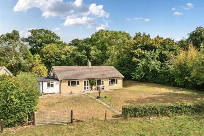 4-bed detached on Avishays, Chard, £450,000