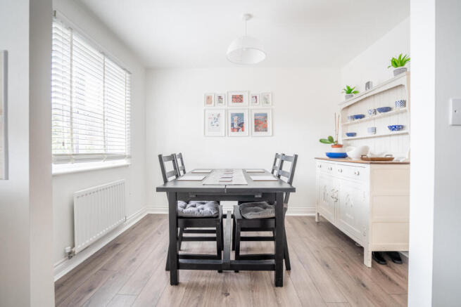 4 bed Town House for sale Image 6