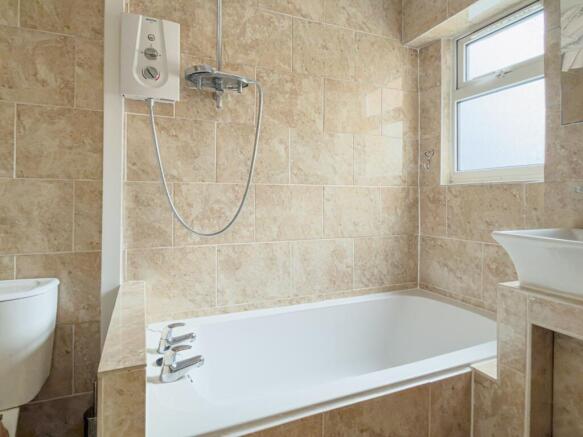 2 bed Terraced for sale Image 5