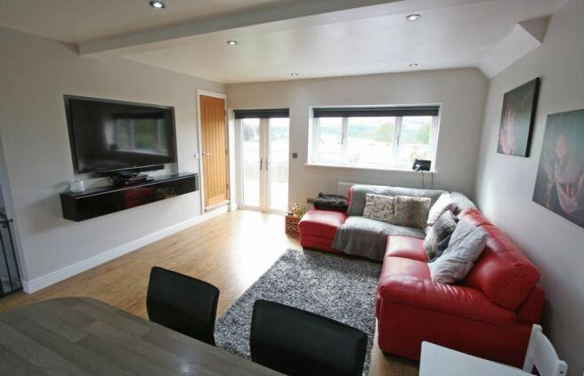 SITTING ROOM AREA