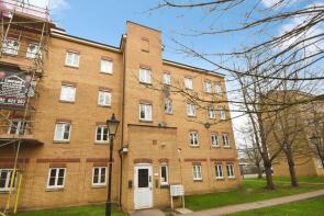 32, Coopers Court, Kidman Close, Gidea Park, Romford RM2 6GD