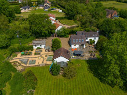Vine Cottage, Third Road, Bromsgrove B61 0BT
