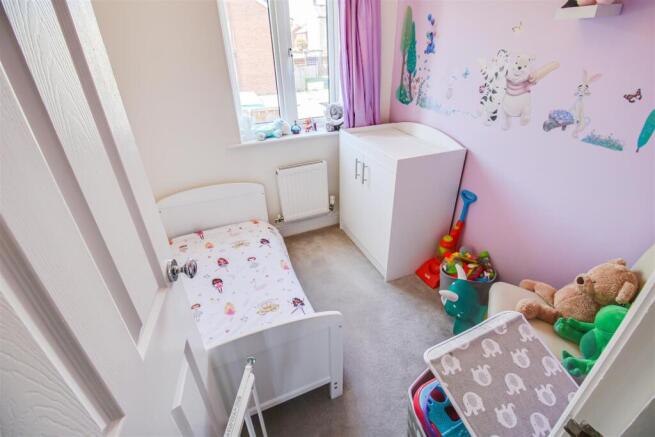 4 bed Terraced for sale Image 9