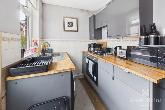 3 bed Terraced to rent Image 4