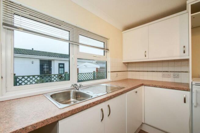 2 bed Park Home for sale Image 7