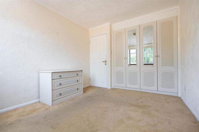 Treeside Close, West Drayton photo 4