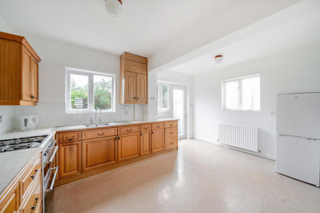 1388049-8-6932b10...