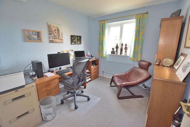 4 bed Detached for sale Image 6