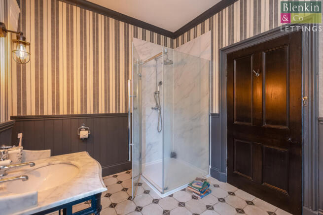 Hovingham Country House Bathroom-3