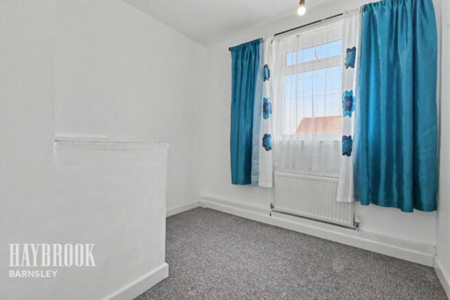 3 bed Semi-Detached for sale Image 12