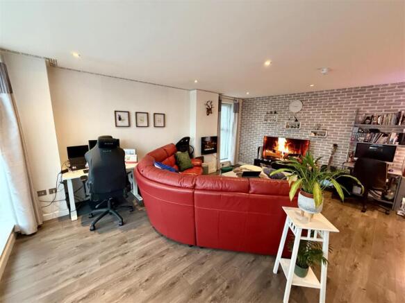 Open Plan Kitchen Lounge