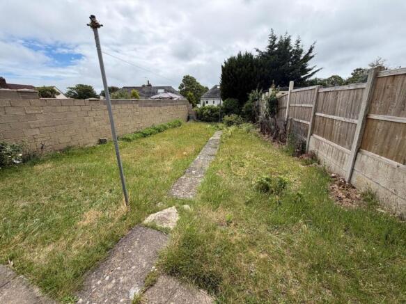38 rossmore rear garden.jpg