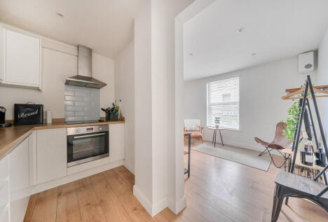 Grosvenor Street, Cheltenham, Gloucestershire, GL52
