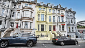 Flat 2, 3, Cornwallis Terrace, Hastings TN34 1EB