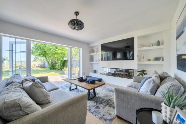 The Avenue, Stanton Fitzwarren, Swindon, SN6 photo 4