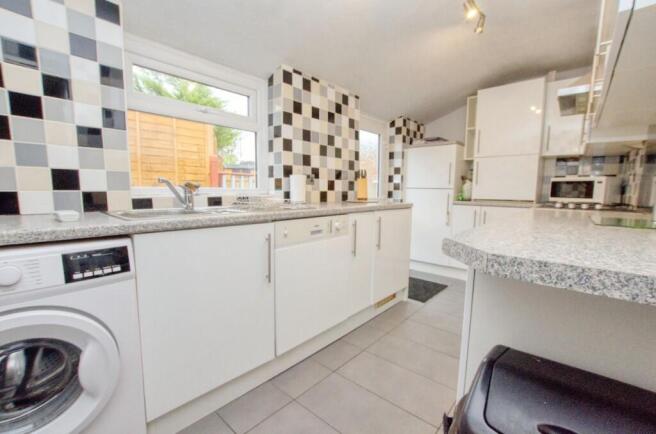Merridale Road, Southampton, Hampshire, SO19 photo 4